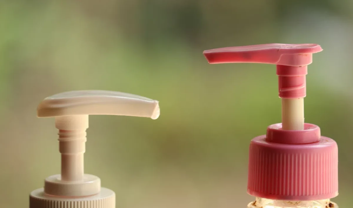 Вакцину-спрей от COVID испытают на добровольцах в Петербурге - tvspb.ru