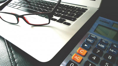 С осени 2020 года число безработных петербуржцев сократилось в два раза