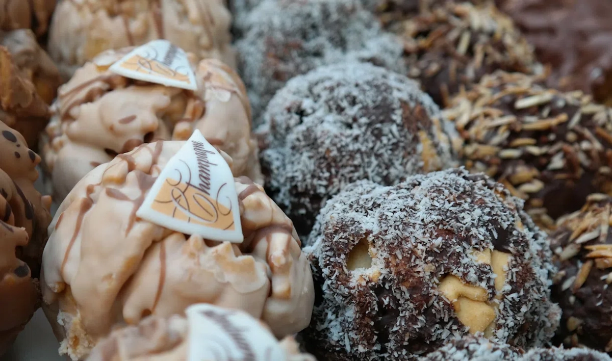 Эндокринолог рассказала, как избавиться от обжорства после майских праздников - tvspb.ru