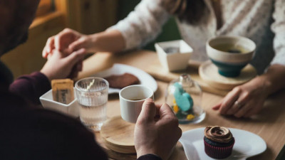 Московские рестораторы предложили провести эксперимент со свободными от COVID зонами