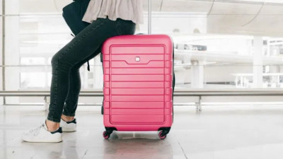 Венгрия разрешила въезд привитым туристам из России