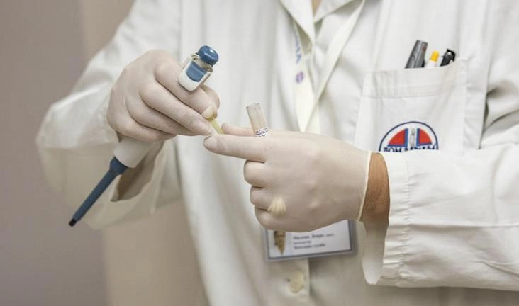 ВОЗ: Вакцина от коронавируса не остановит пандемию - tvspb.ru
