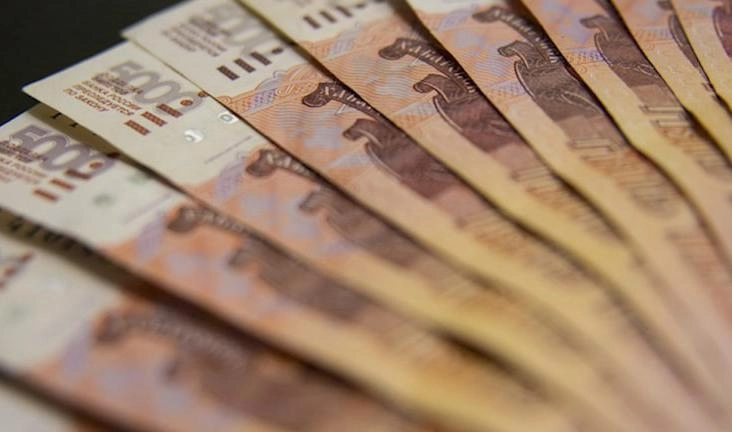 Аналитики выяснили, кому в Петербурге предлагают самые высокие зарплаты в октябре - tvspb.ru