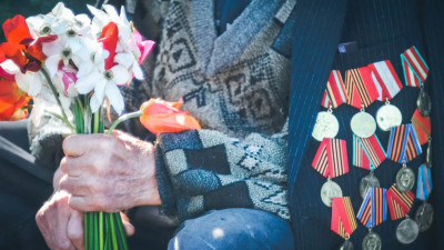 Фильм о ветеране, награжденном 7 орденами и 21 медалью, показали в кинотеатре «Ленфильма»