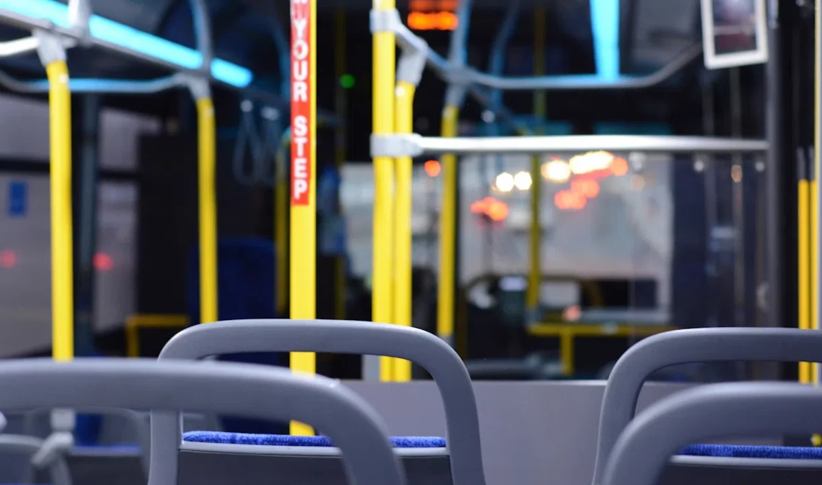 Главная автобусная остановка «Ночи музеев» разместилась у Александровского сада - tvspb.ru