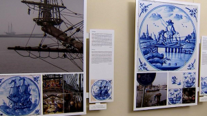 В Петербурге открылась выставка фотографий по мотивам сюжетов голландской плитки