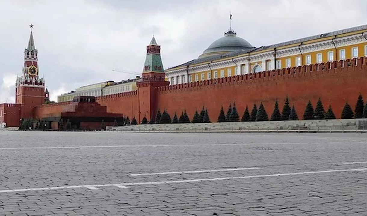 Щит военный Московского Кремля. Московский Кремль 1992 года. Москва Кремль документы. Градиент Московского Кремля.