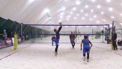 Петербургские пляжные волейболисты отправились на тренировочный сбор в Дубай