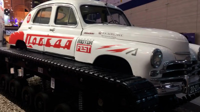 «Победа-ультратанк», болид и электрокарт: На ПМЭФ представили редкие автомобили