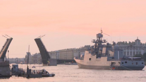 На воде, земле и в воздухе: Петербург и Кронштадт готовятся к главному параду ВМФ
