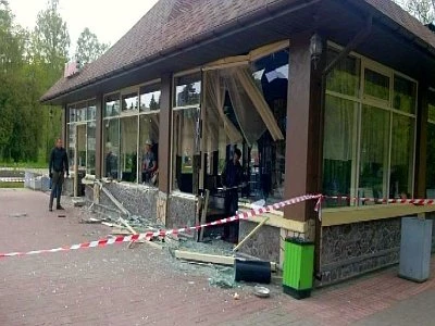 На Крестовском острове тушили пожар в нелегальном кафе - tvspb.ru