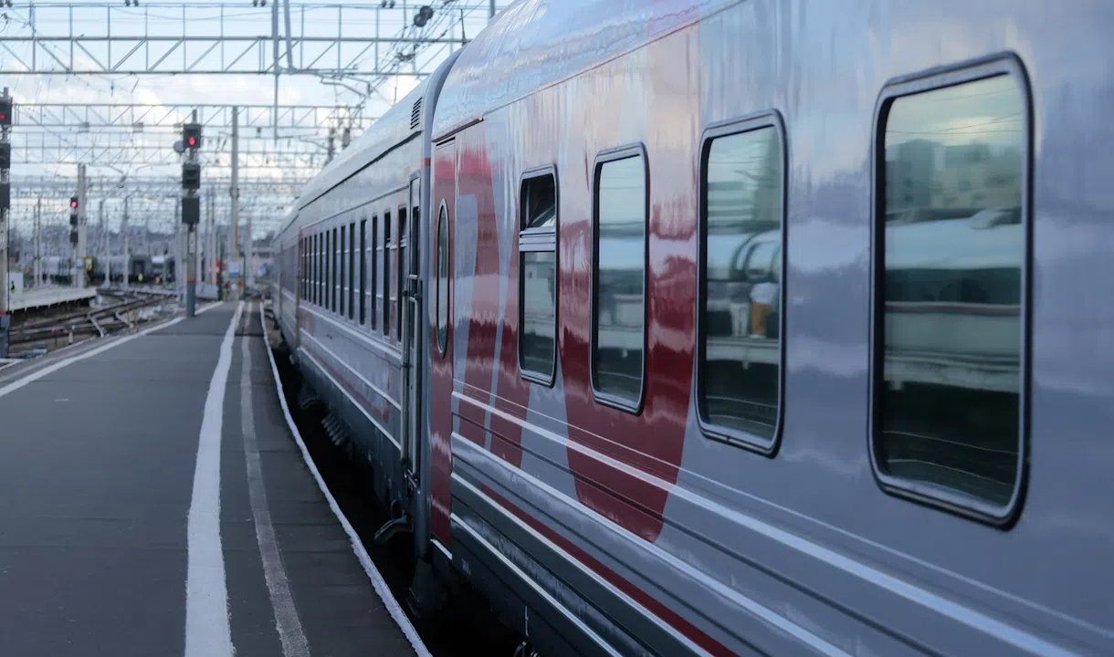 Российские семьи с детьми смогут путешествовать на поезде по льготным тарифам