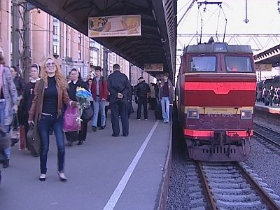 РЖД восстановила движение на Белорусском направлении МЖД, где произошло столкновение поездов - tvspb.ru