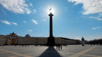 Вступление на престол Петра II и открытие памятника Суворову: Ключевые события истории Петербурга 17 мая