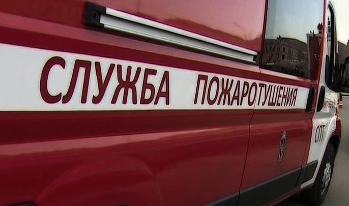 32 пожарных тушили квартиру на Васильевском острове - tvspb.ru