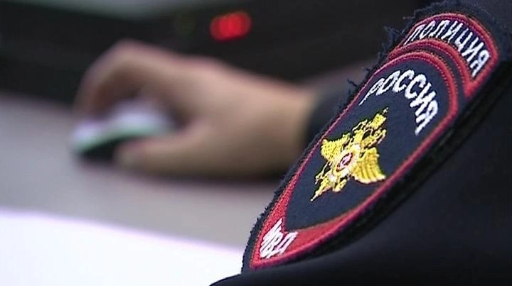 Полиция разыскивает телефонного террориста, который «заминировал» объекты в Москве и Петербурге - tvspb.ru
