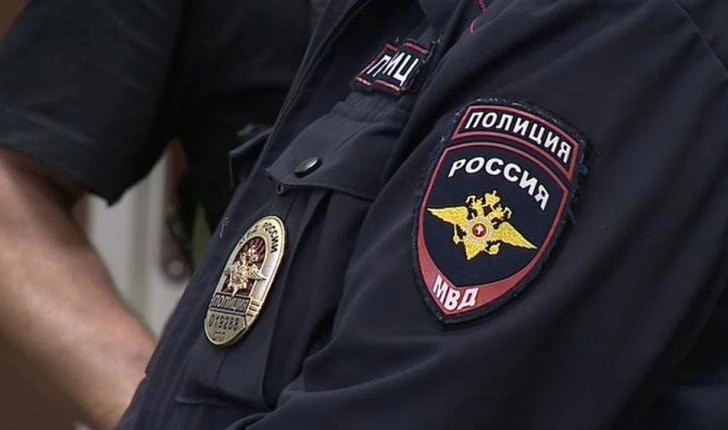 Полиция ищет петербуржца, сбежавшего из-под карантина - tvspb.ru