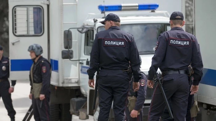 Почти половина жителей России довольны работой полиции - tvspb.ru