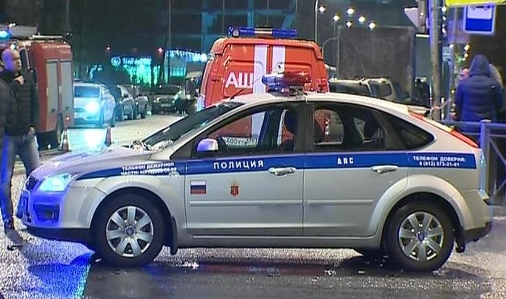 Полиция выясняет, кто поджег круглосуточный магазин в Купчино - tvspb.ru