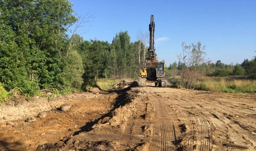 С дороги у кладбища в Горской вывезли полторы тысячи самосвалов мусора - tvspb.ru