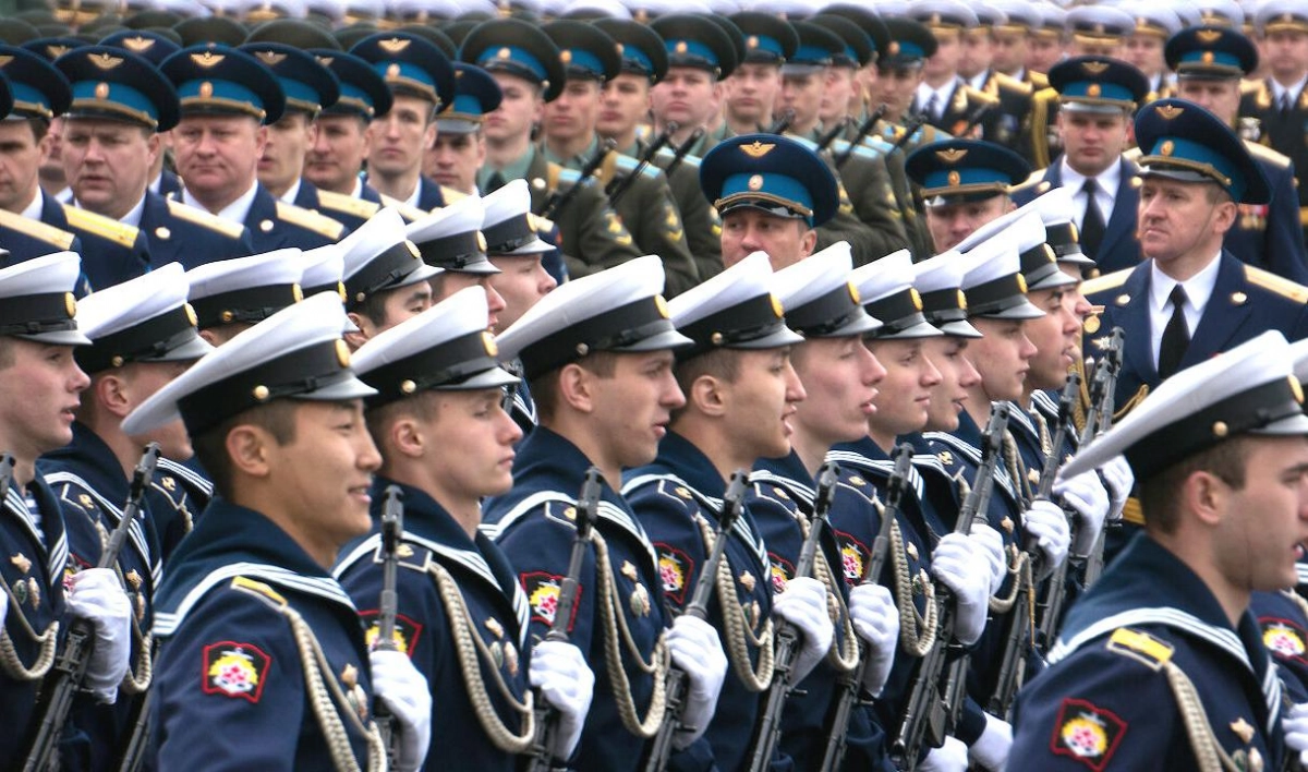 В репетиции парада в Левашово примет участие женский парадный расчет - tvspb.ru