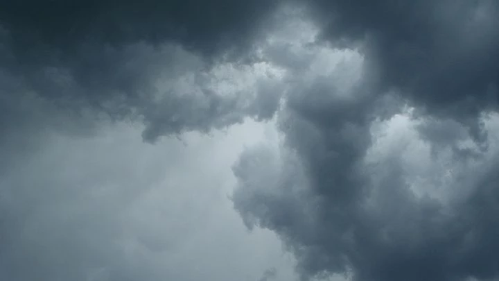 МЧС: В Петербурге в среду прогнозируются дожди и грозы - tvspb.ru