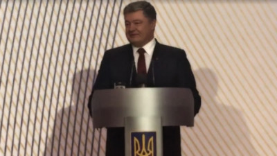 Порошенко рассказал украинским дипломатам о «подлости украинского режима»