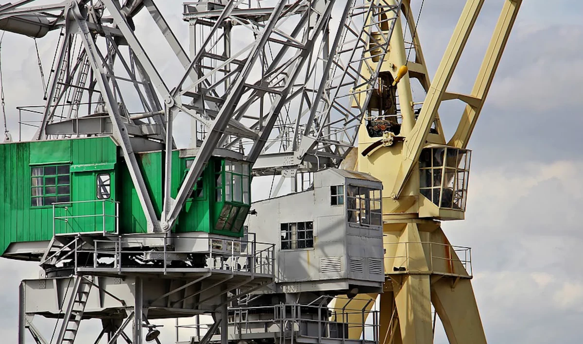 Под Петербургом планируют построить порт для перевалки белорусских грузов - tvspb.ru