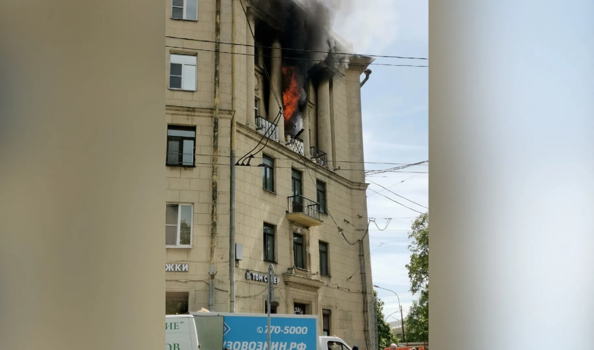 Пострадавших в пожаре на проспекте Стачек отправили в больницу - tvspb.ru