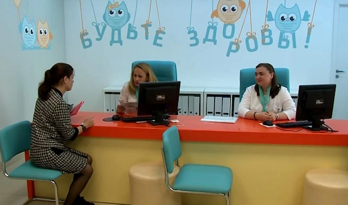 Врио губернатора Александр Беглов призвал сделать детские поликлиники яркими - tvspb.ru