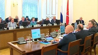 Медицина, туризм и культура. Профильные чиновники в Смольном отчитались по исполнению бюджета