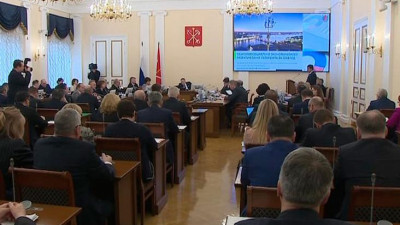 В Смольном обсудят реализацию плана программы «Десятилетие детства»