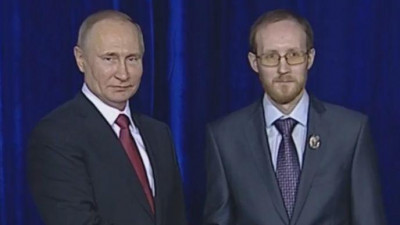 Путин наградил петербургского исследователя истории церкви