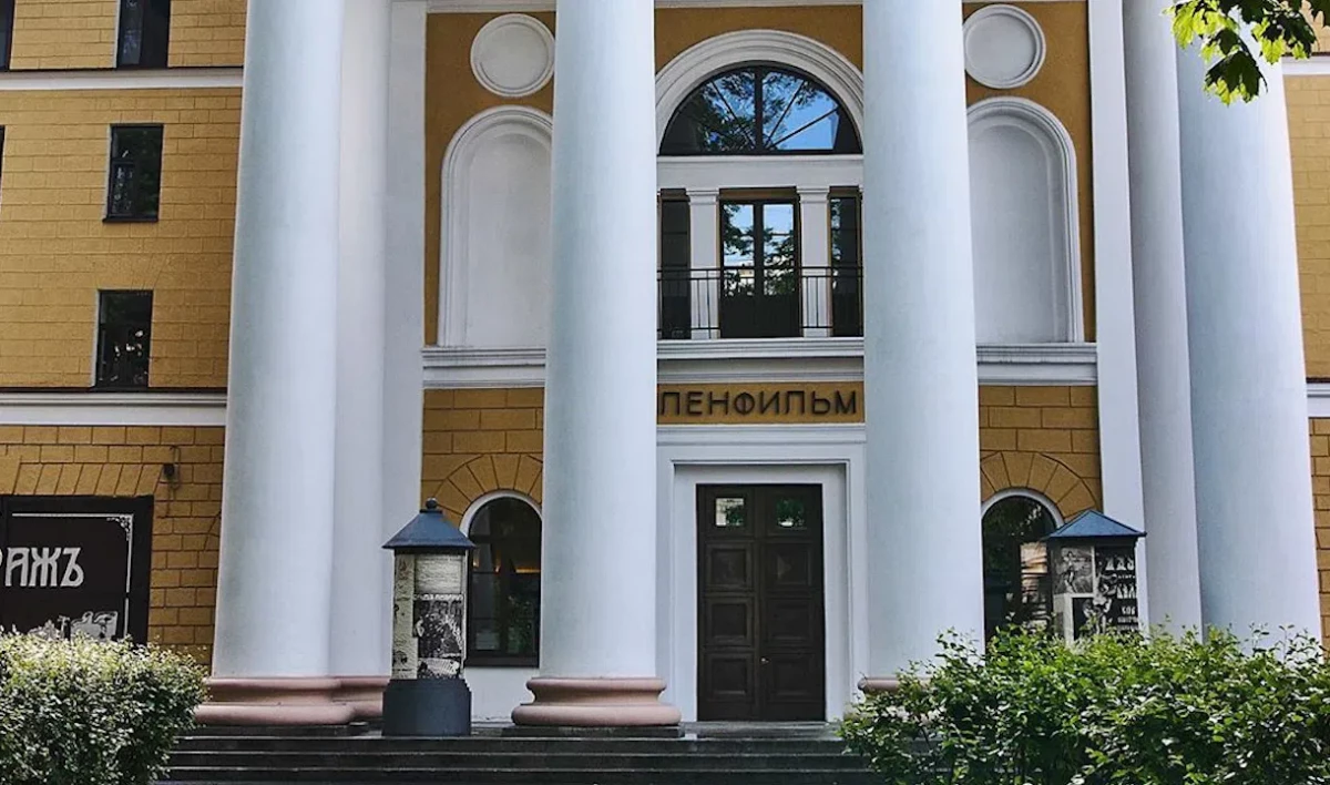 В июне на «Ленфильме» начнутся съемки фильма «Летом асфальт теплый» - tvspb.ru