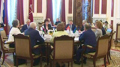 В Мариинском дворце проходит заседание президиума Парламентской ассоциации Северо-Запада