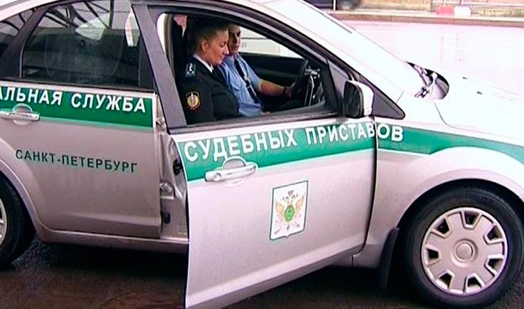В Петербурге приставы помогли автолюбителю вернуть 1,6 млн рублей за бракованный кроссовер - tvspb.ru