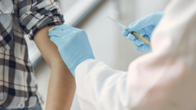 Эксперт: Петербуржцы охотнее других будут прививаться от коронавируса