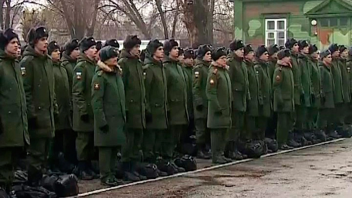 Более тысячи жителей Петербурга и Ленобласти отправились служить в армию - tvspb.ru