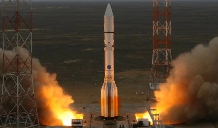 Пуск ракеты-носителя «Протон-М» с двумя спутниками связи «Экспресс» перенесли на 31 июля - tvspb.ru