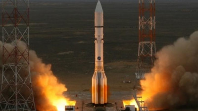 Пуск ракеты-носителя «Протон-М» с двумя спутниками связи «Экспресс» перенесли на 31 июля