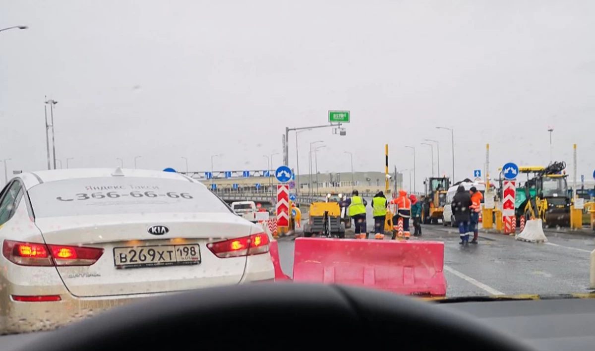 На въезде в «Пулково» образовалась пробка - tvspb.ru