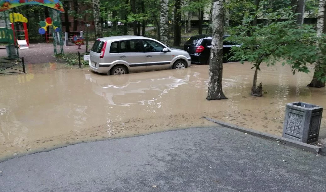 Прорвало трубу на ветеранов