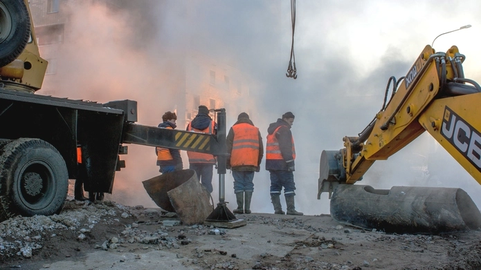 На проспекте Ветеранов завершили ремонт трубопровода после прорыва - tvspb.ru