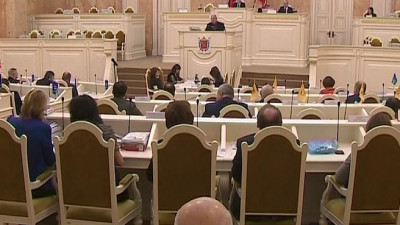 Прямое включение: В Мариинском дворце проходит последнее заседание ЗакСа в 2015 году