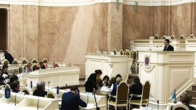 На заседании ЗакСа обсудили вопрос о порядке организации ярмарок