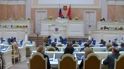 В ЗакСе выбрали руководителей комитетов и членов постоянных комиссий. Прямое включение из Мариинского дворца