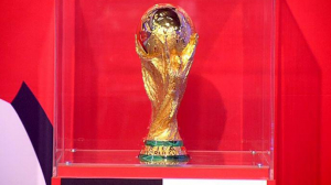 В Петербург прибыл Кубок мира по футболу