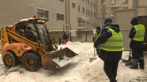 Помогаем коммунальным службам убирать снег