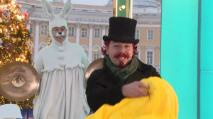 Ловкость рук и никакого мошенничества. Новогоднее настроение у фотозоны телеканала «Санкт-Петербург» на Дворцовой площади