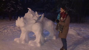 «Тигрозавр» и другие милые фантастические твари: погода мотивирует на создание снежных шедевров